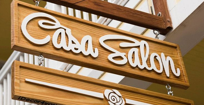 Xu hướng thiết kế biển quảng cáo gỗ sang trọng và độc đáo